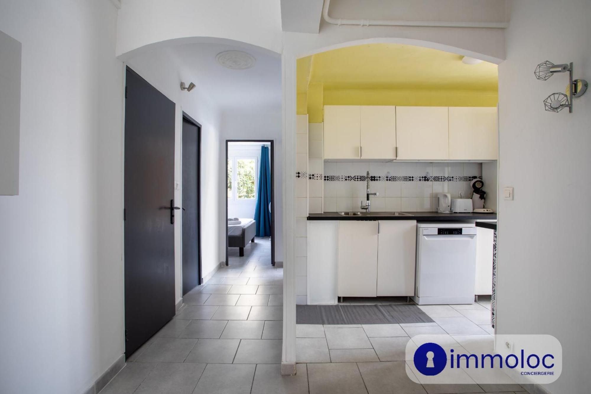Pasteur With Parking Space Appartamento Nizza